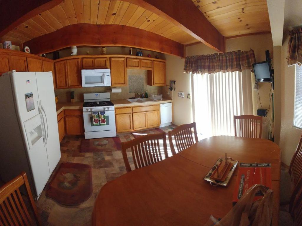 Cabin On The Corner บิ๊กแบร์เลค ภายนอก รูปภาพ